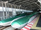 函館北斗駅で並ぶ新幹線