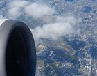雲がくれする(?)伊丹空港